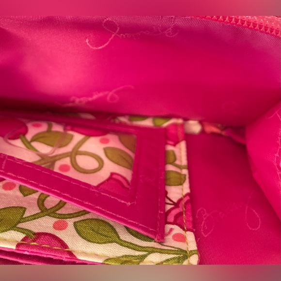 Vera Bradley Wristlet in Lilli Bell - Picture 3 of 10